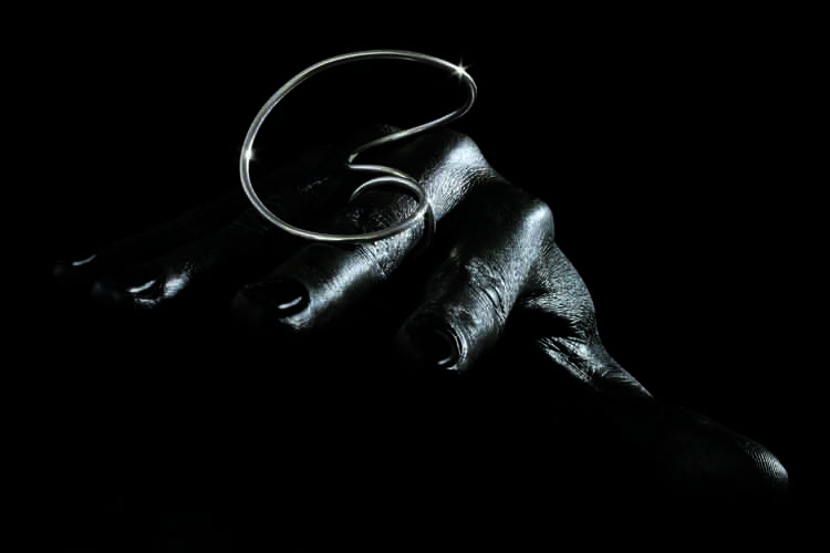 Karolina Pernar - Sculptures to wear