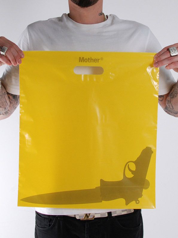MotherUncarriableBags-PortraitRobber