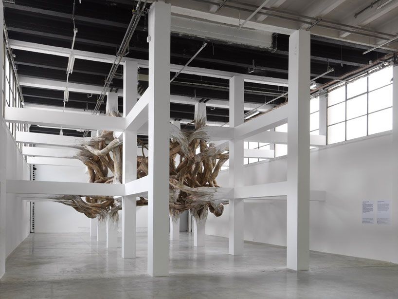 henrique-oliveira-baitogogo-designboom-02