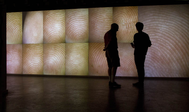 rafael-lozano-hemmer_pulseindex_art-installation_tech_collabcubed