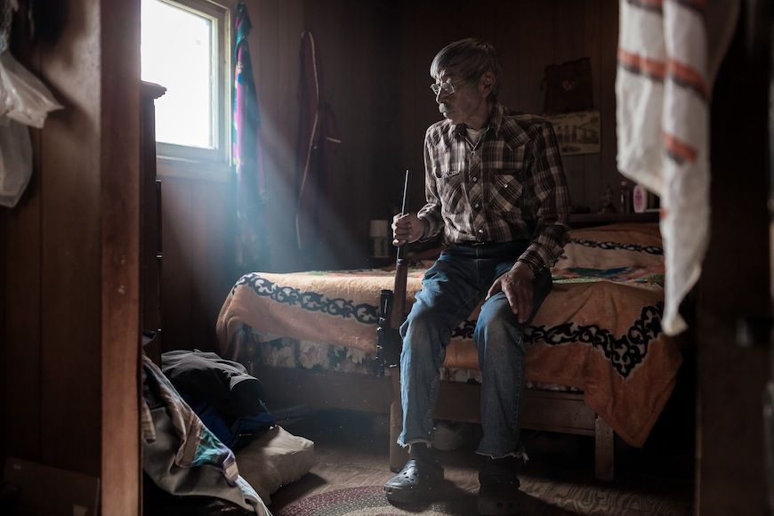 004_Waiting_to_move_Shishmaref_Alaska_Ciril_Jazbec_Documentary_Photography_Leica_Oskar_Barnack_winner_newcomer_2013