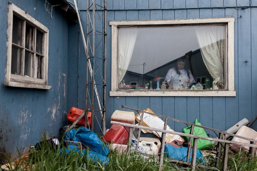 008_Waiting_to_move_Shishmaref_Alaska_Ciril_Jazbec_Documentary_Photography_Leica_Oskar_Barnack_winner_newcomer_2013