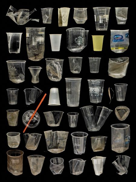 clear_plastic_cups_2