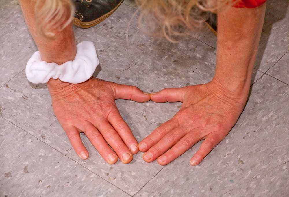 hands 1