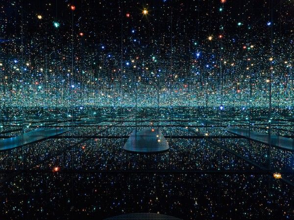 YKDZSHOW2013_INFINITY-ROOM_VIEW-1_NO-TRIPOD_web-600x450