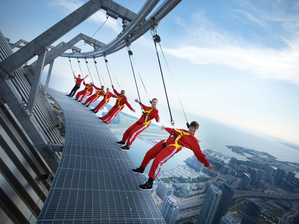 CN TOWER - L'attraction la plus extrÍme de Toronto