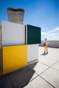 Defini-Fini-Infini-by-Daniel-Buren_dezeen_468_11