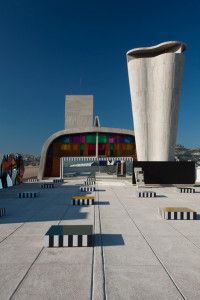 Defini-Fini-Infini-by-Daniel-Buren_dezeen_468_12