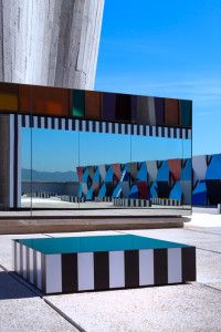 Defini-Fini-Infini-by-Daniel-Buren_dezeen_468_3