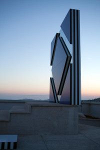 Defini-Fini-Infini-by-Daniel-Buren_dezeen_468_8
