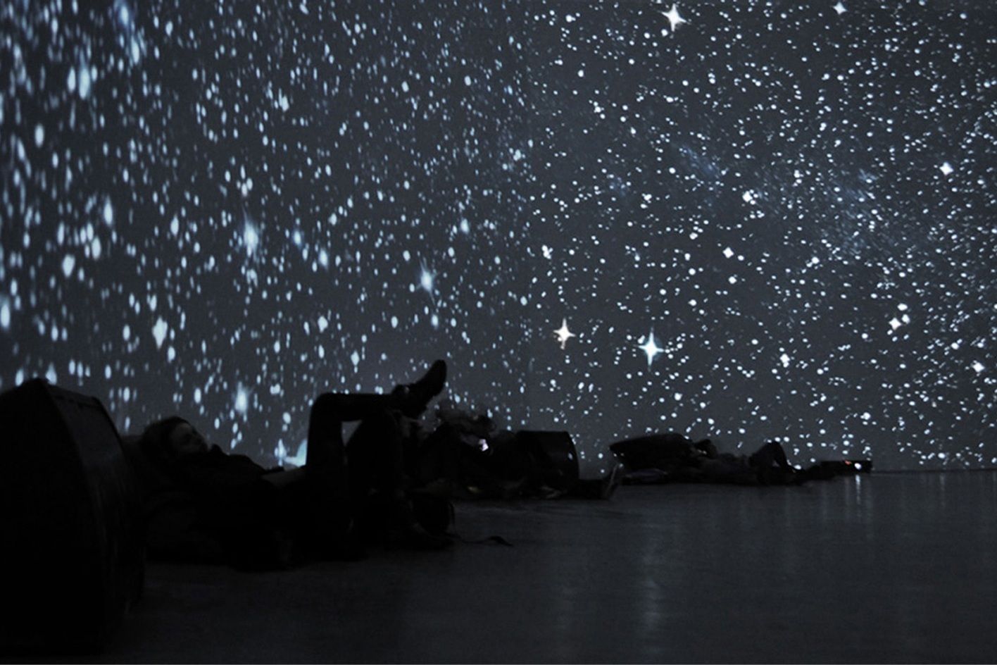 A-Ray-of-Darkness_virtual_03