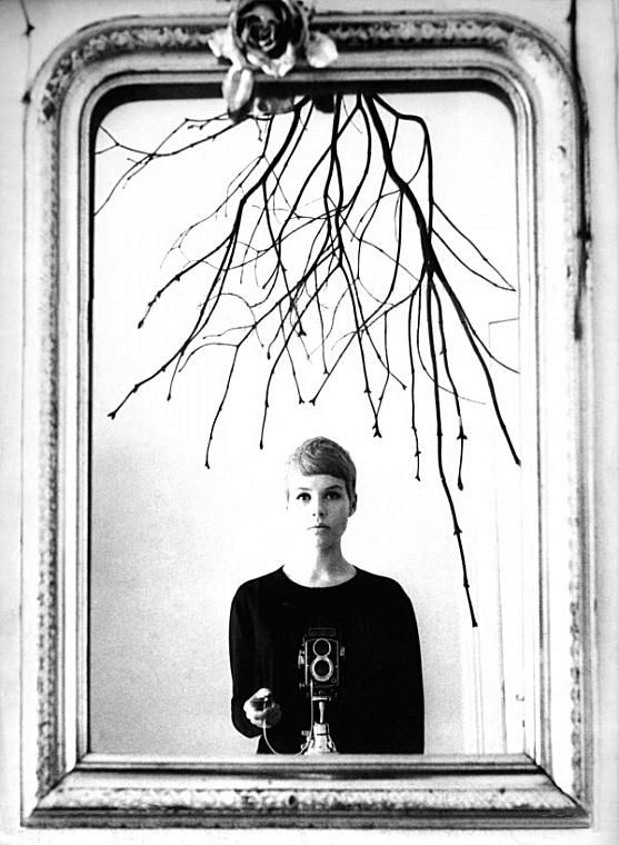 030-selfportrait-theredlist