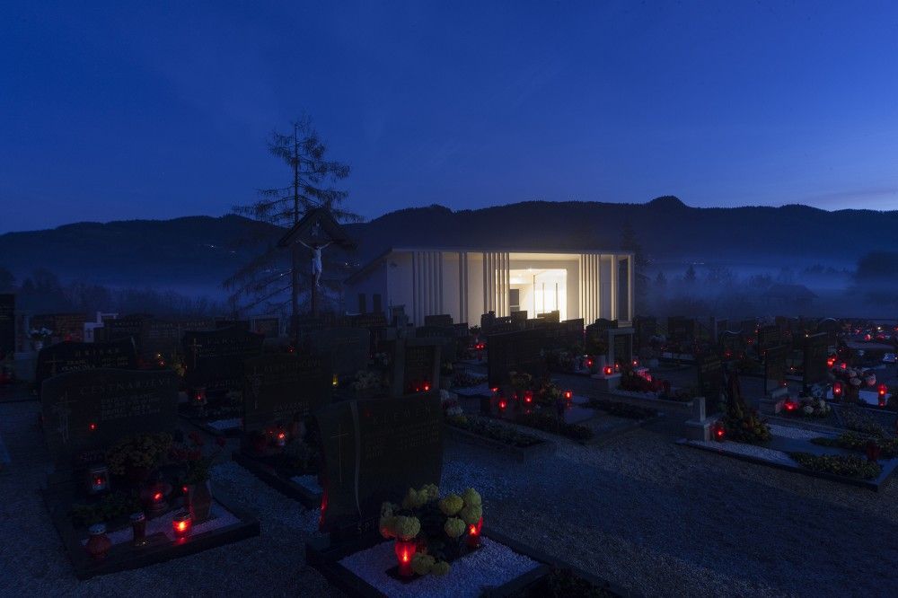 54c2a93de58ece74e10000b0_farewell-chapel-zgornji-tuhinj-tria-studio__s3d4393-1000x666
