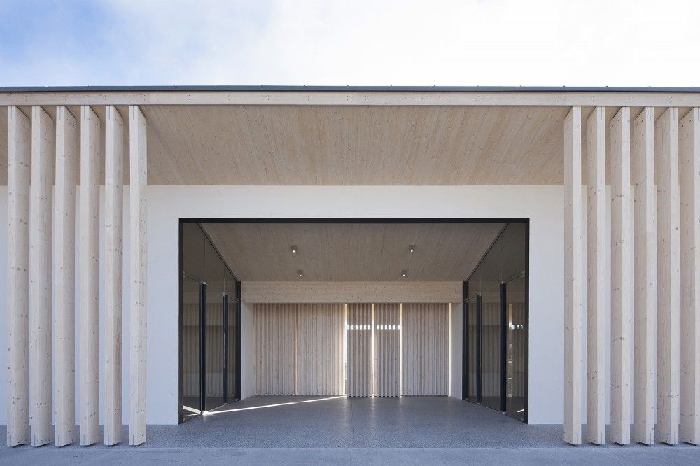 54c2a959e58ecea06500007e_farewell-chapel-zgornji-tuhinj-tria-studio_portada__s3d4144-2-1000x666