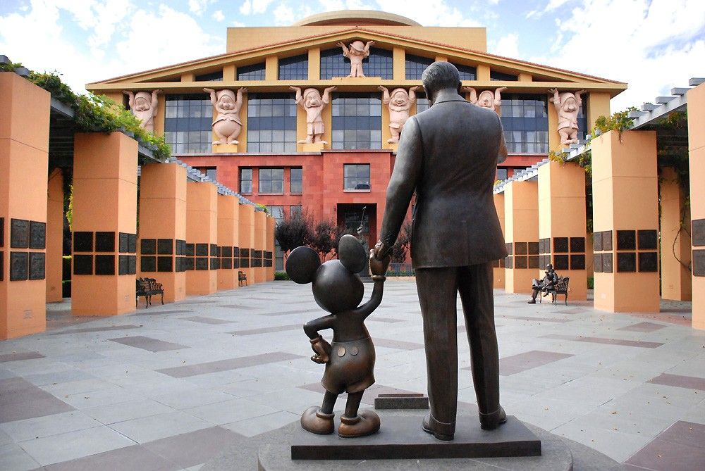 8_Team Disney The Michael D. Eisner Building, Michael Graves | Burbank | United States | MIMOA by Geoff Carter?