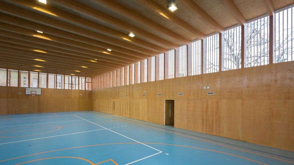 5525c9d0e58ececd820000d6_matchbox-elementary-school-sports-hall-jovan-mitrovi-_07_photo-1000x562