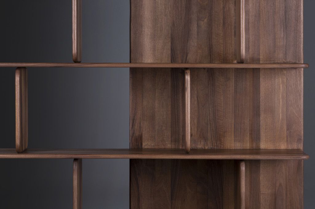 SOFT SHELF (DETAIL) IN WALNUT, NATURAL OIL A03, 200x160x40 cm