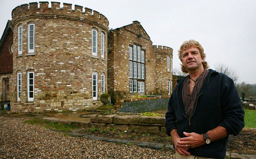 COURTS Castle 140048