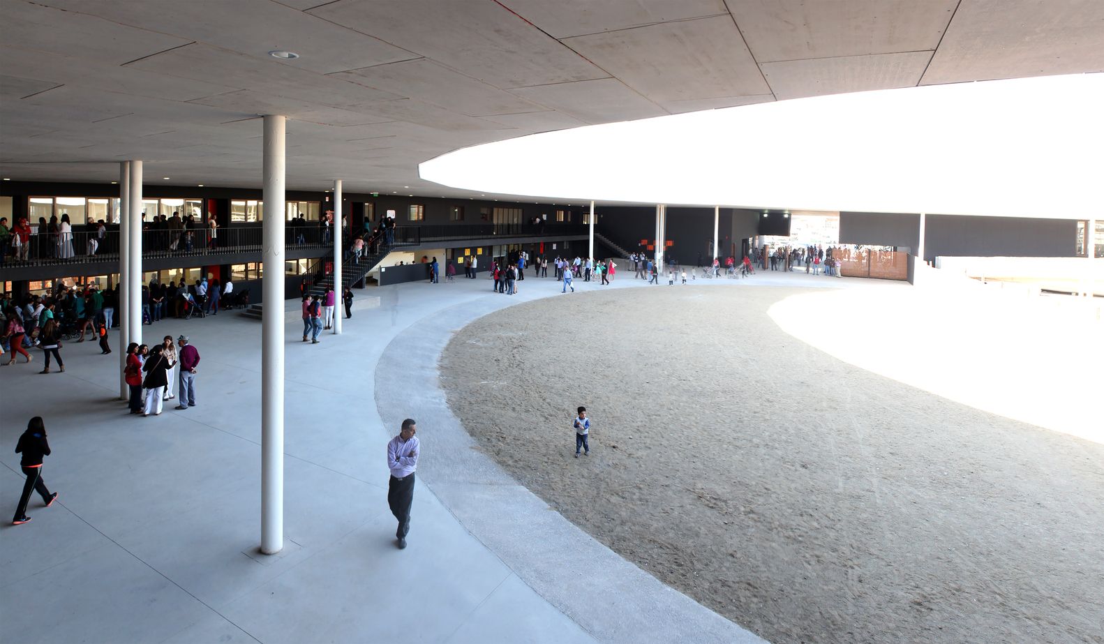 Ayelén School. Rancagua, Chile 2015. Image © ELEMENTAL