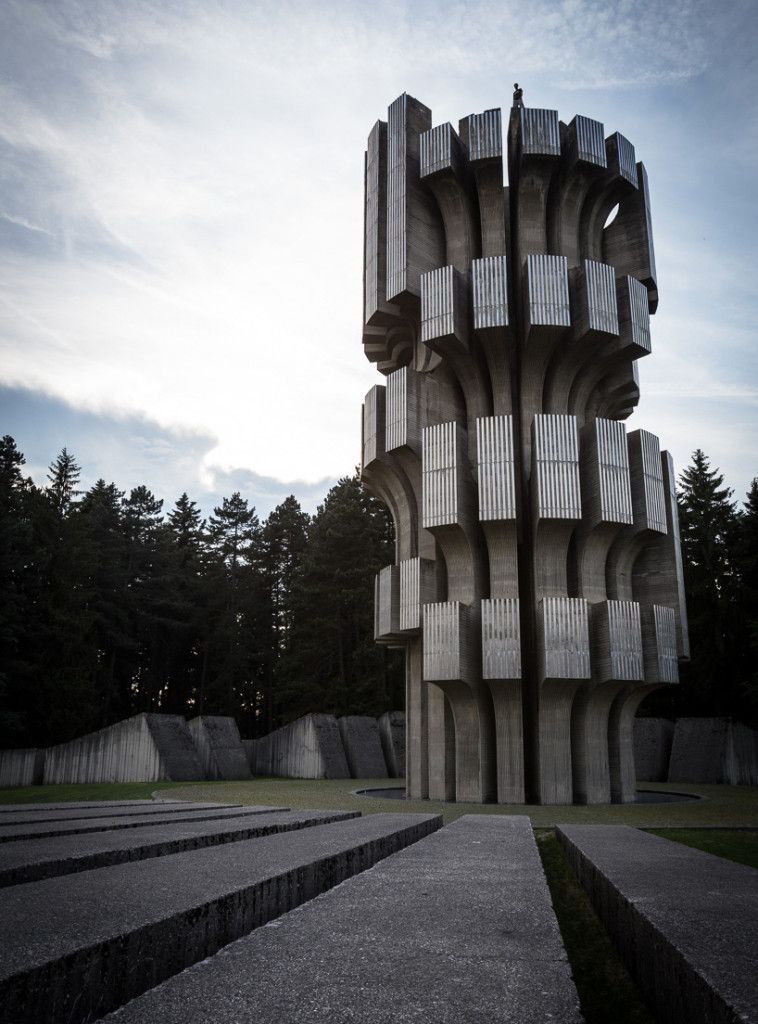 andy-day-former-architecture-parkour-world-war-II-monuments-designboom-08