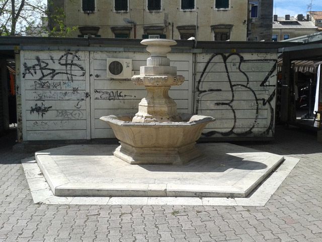 pazarska fontana, foto vjeko santric