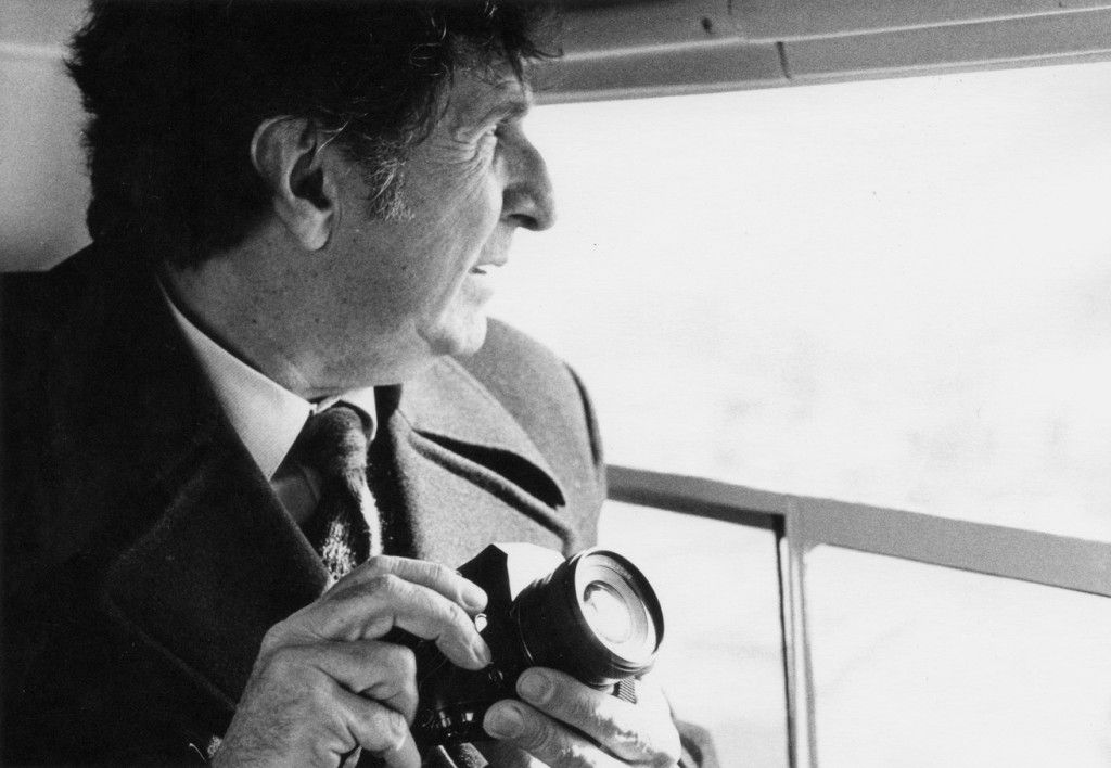 1_Bernardi_veliki portret s fotoaparatom