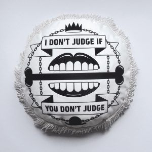 pillow_judge