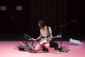 zvok-v-performansu_hahn-rowe_a-donadio