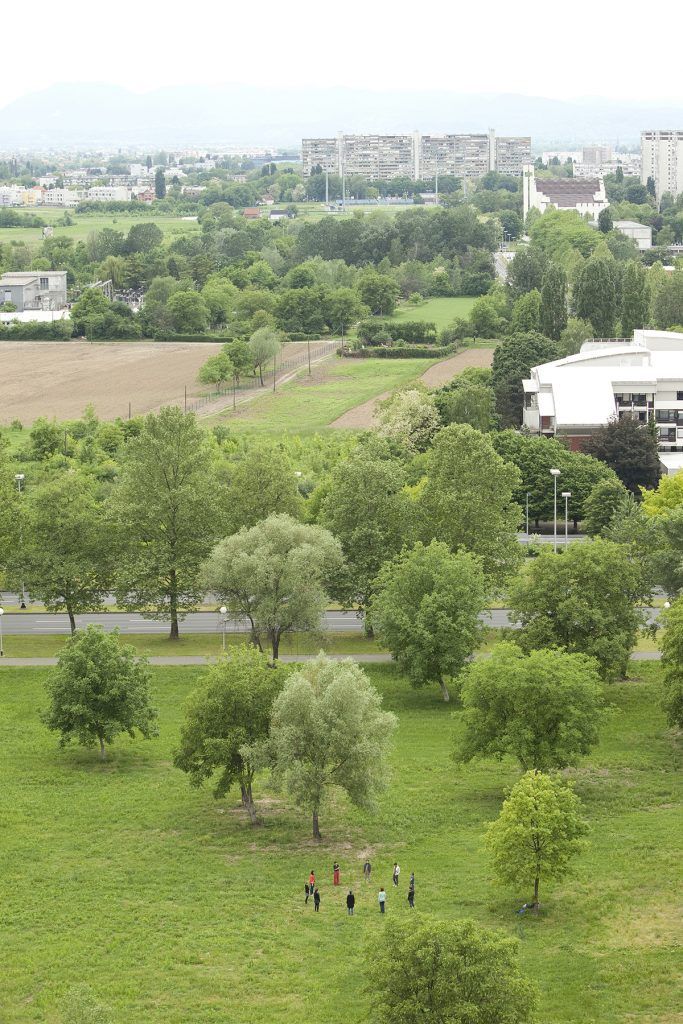 krugovi_u_vrtu_goethe-institut_kroatien_zagreb2013_velika_72dpi