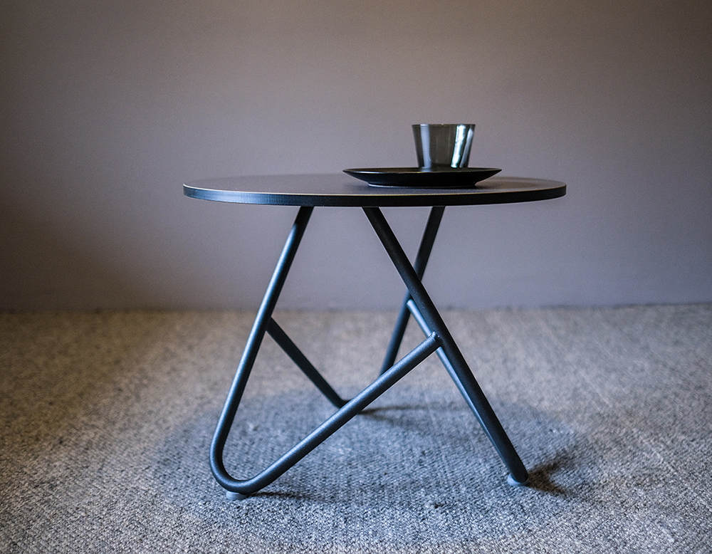cage-table_ambient