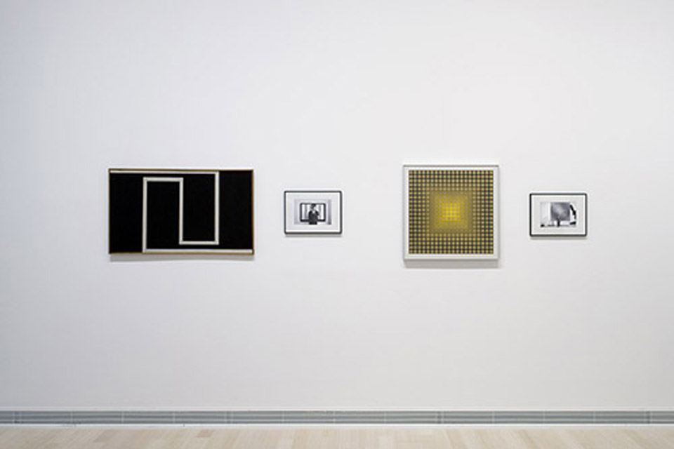 d-martinis_art-guard_1976_ludwig-museum-budapest-installation