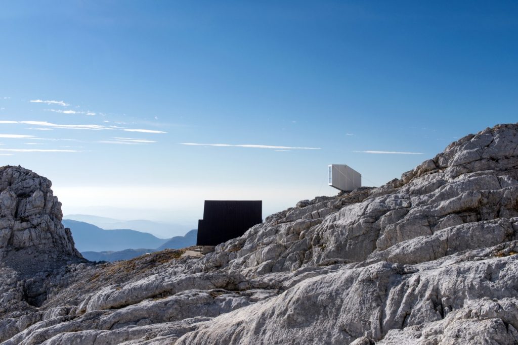 winter-cabin-mount-kanin_ofis_a_foto_janez-martincic_06-jpg