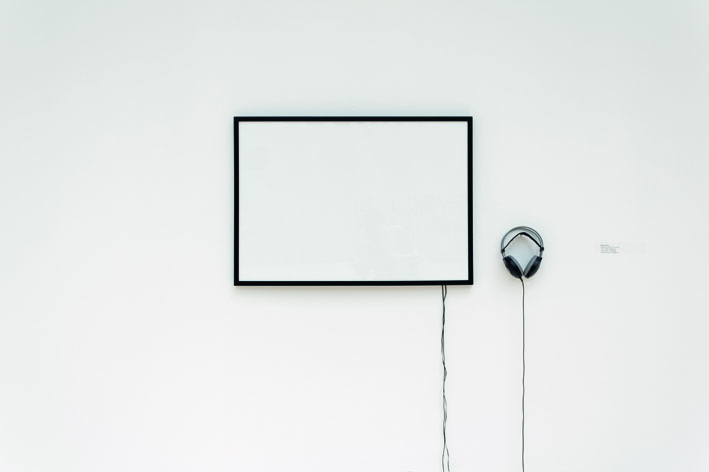 maja_rozman-invisible_happening
