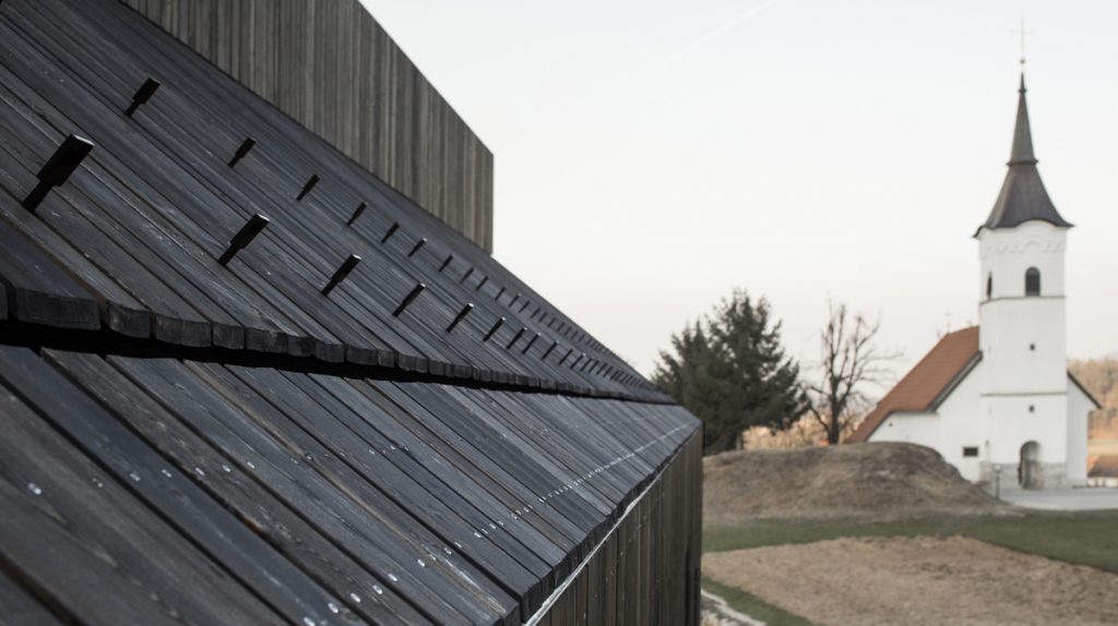 dga059_chimney_house_photo_flavio_coddou_31