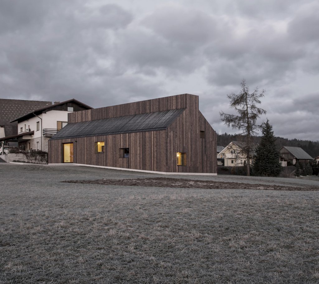 dga059_chimney_house_photo_flavio_coddou_9
