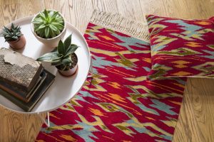 folkkresa-kilim-folkkment-pillow
