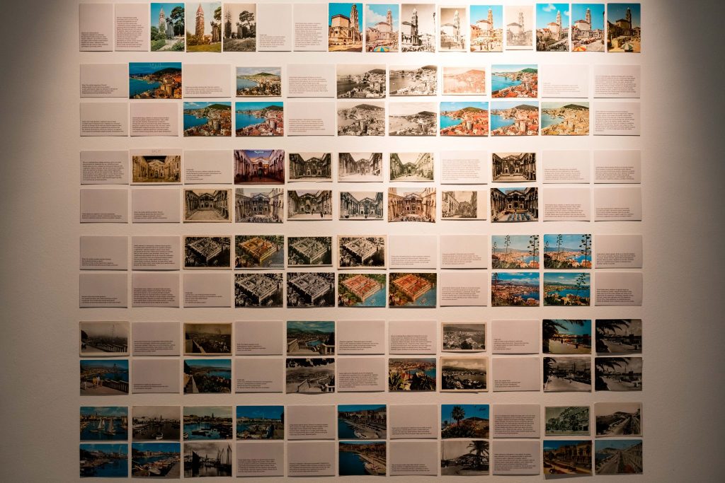 instalacija-pozdrav-iz-najljepseg-grada-na-svijetu-ane-kuzmanic-realiziran-u-sklopu-projekta-u-splitu-2017-godine_foto-darko-skrobonja
