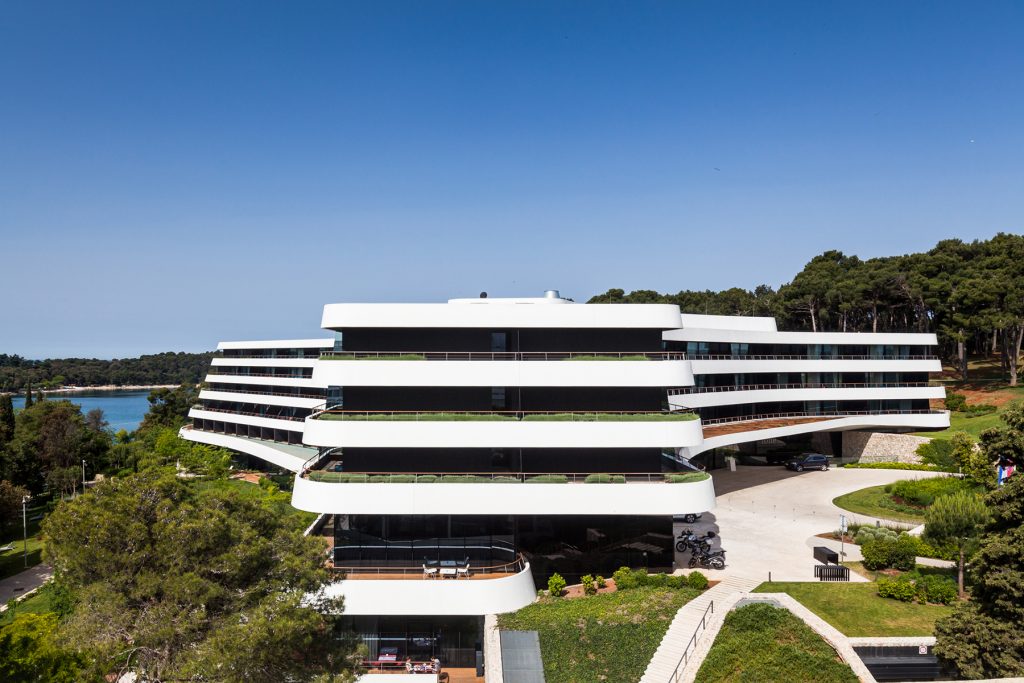 3lhd_142_hotel_lone_photo_by_joao_morgado_015