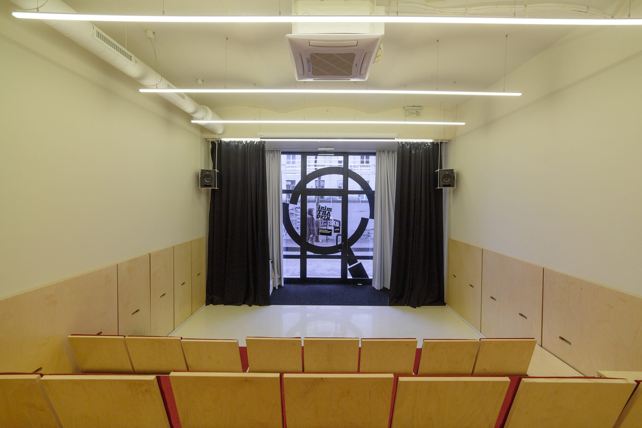 09_gamulin-sevsek_mini-art-kino-rijeka-foto-damir-zizic